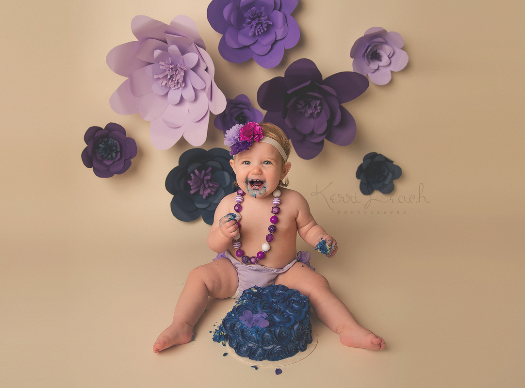Kerri Leach Photography-Evansville IN newborn, child, family photographer-Evansville IN photographer-Milestone sessions