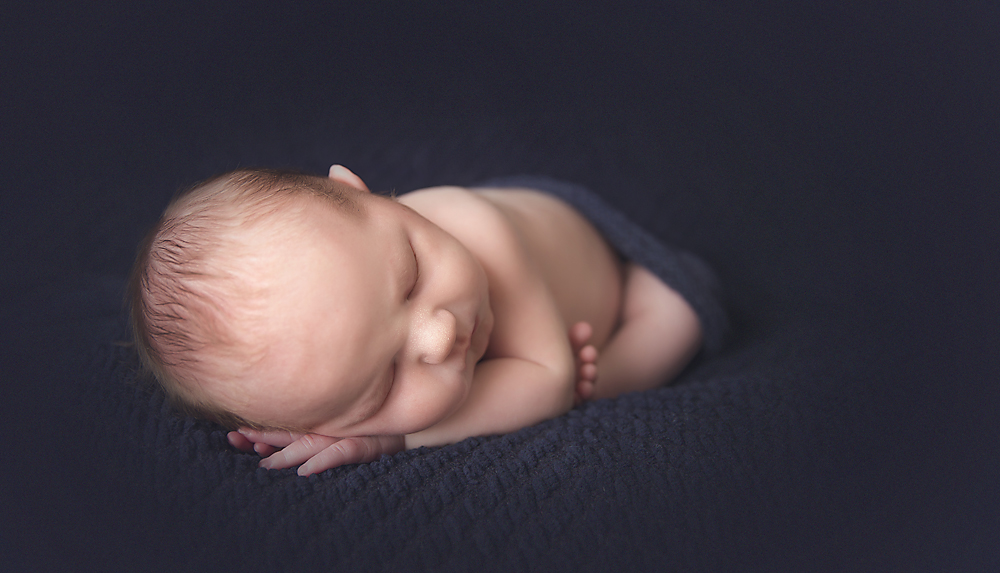 Kerri Leach Photography | Evansville, IN newborn photographer | newborn photography