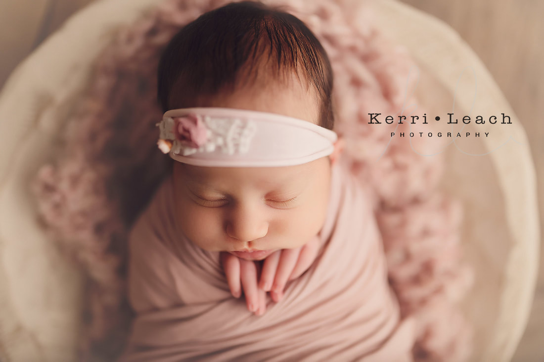 Kerri Leach Photography | Newborn prop poses | Newborn wrapping | Newborn session in Newburgh, IN | Indiana newborn photographer