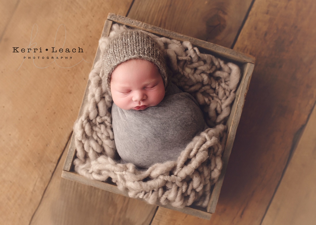 Kerri Leach Photography | Newborn photographer Evansville, Indiana | Owensboro area newborn photographer | Newborn mentoring Indiana | Newborn prop poses | Prop pose ideas | Newborn photography southern Indiana | Newburgh, IN photography studio