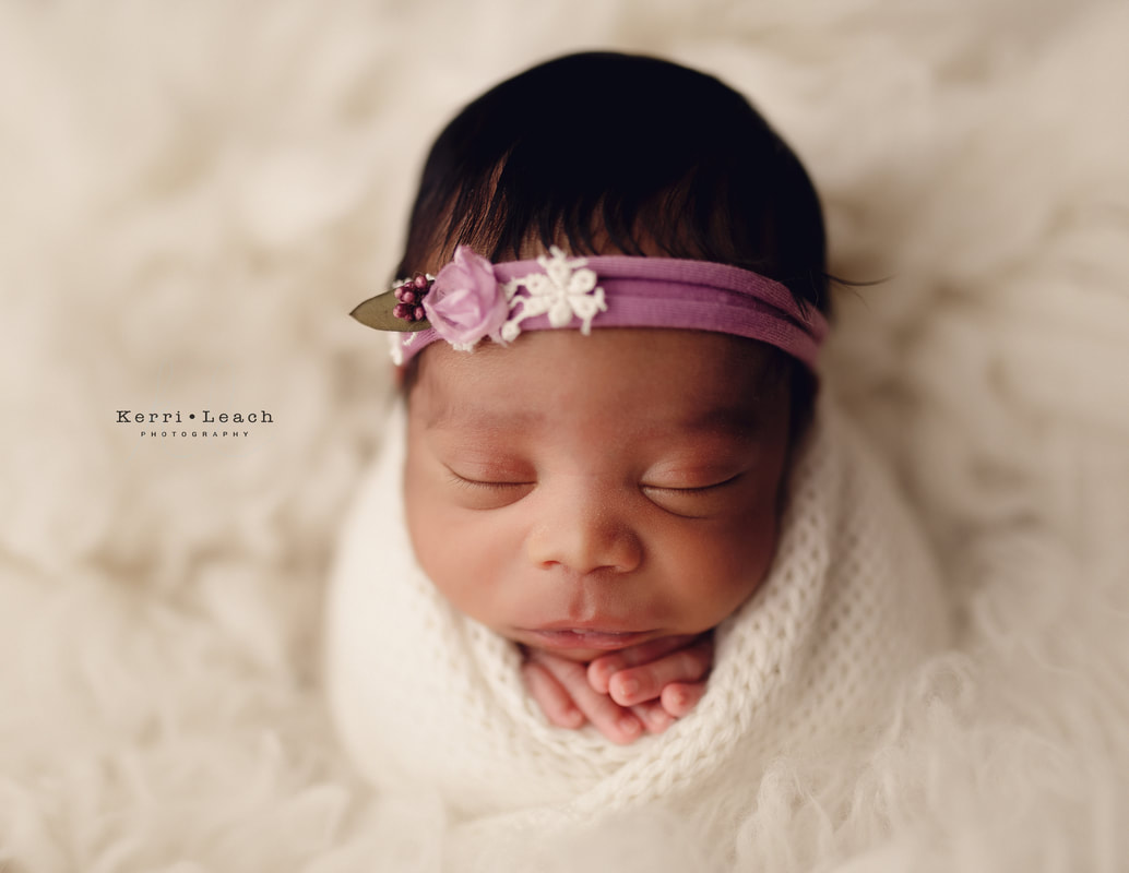 Newborn potato sack pose | Newborn poses| Kerri Leach Photography | Newborn photographer in Evansville, Owensboro, Newburgh | Newburgh, IN newborn photographer