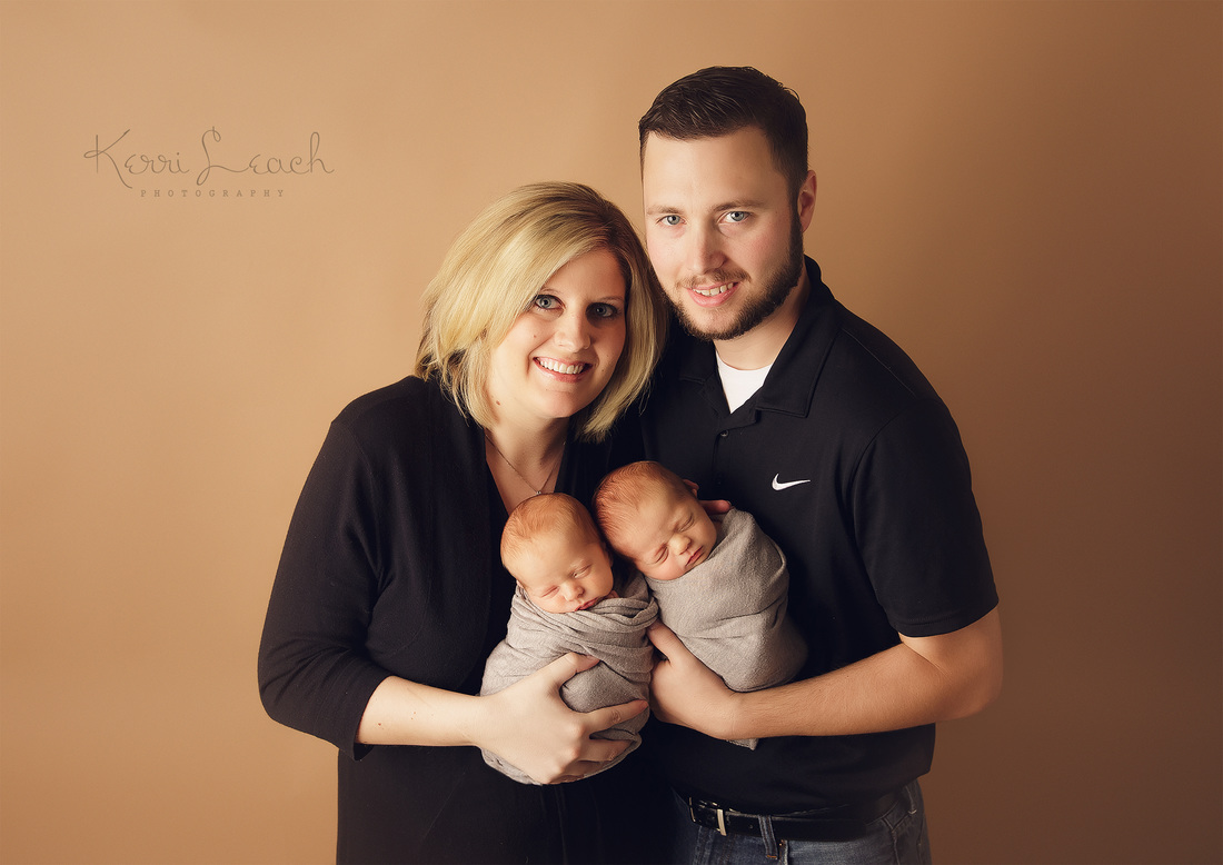 Kerri Leach Photography-Twin newborn session-Evansville IN newborn session-Twin newborn session ideas