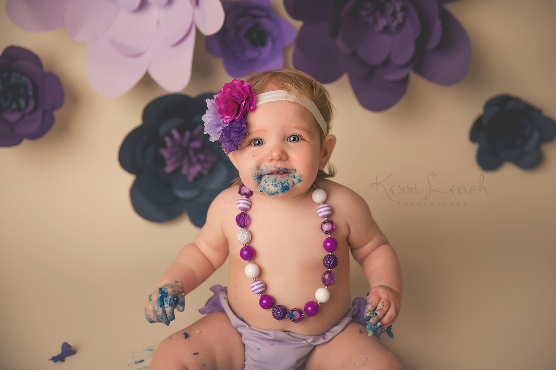 Kerri Leach Photography-Evansville IN newborn, child, family photographer-Evansville IN photographer-Milestone sessions