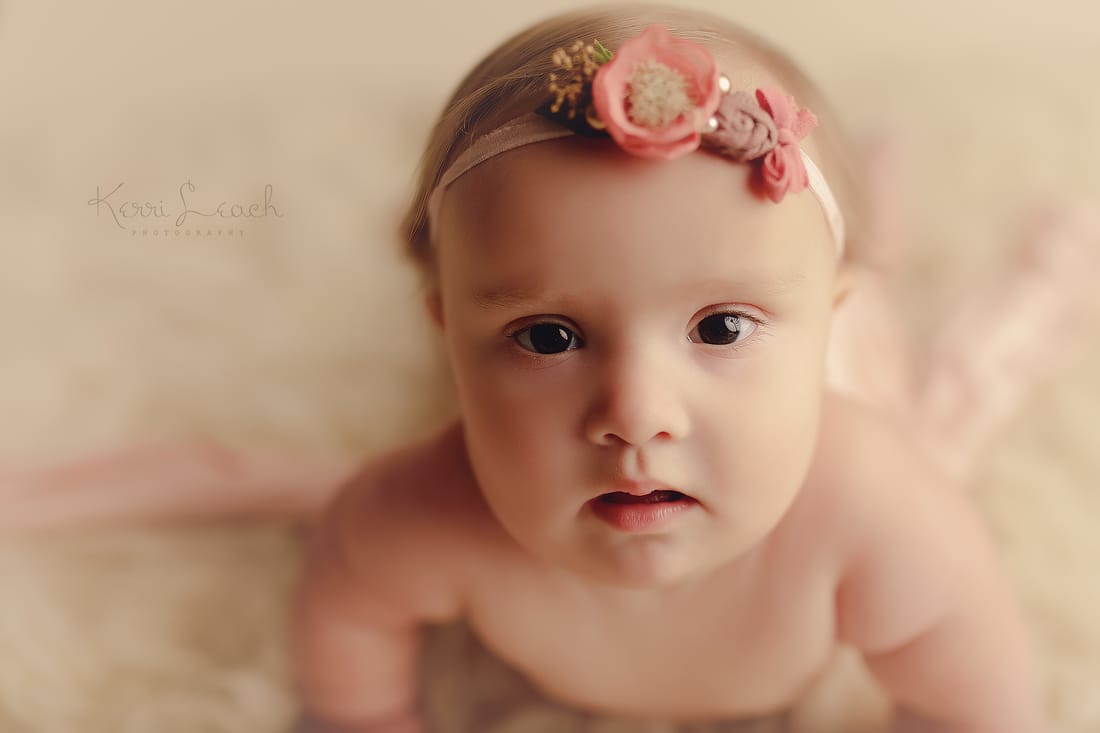 9 month session-9 month milestone-Evansville, Indiana photographer- Indiana newborn, baby photographer