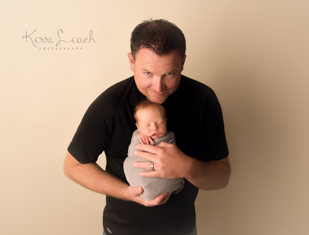 Kerri Leach Photography-Newborn session-Newborn poses-Newborn session flow-Newborn session ideas-Evansville IN newborn photographer-newborn parent posing