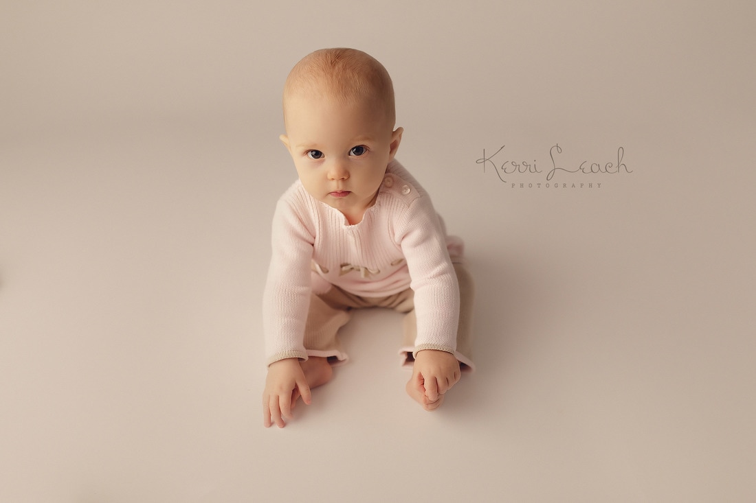 Milestone session Evansville, IN-Indiana photographer-9 month milestone session-Baby photographer Evansville, IN