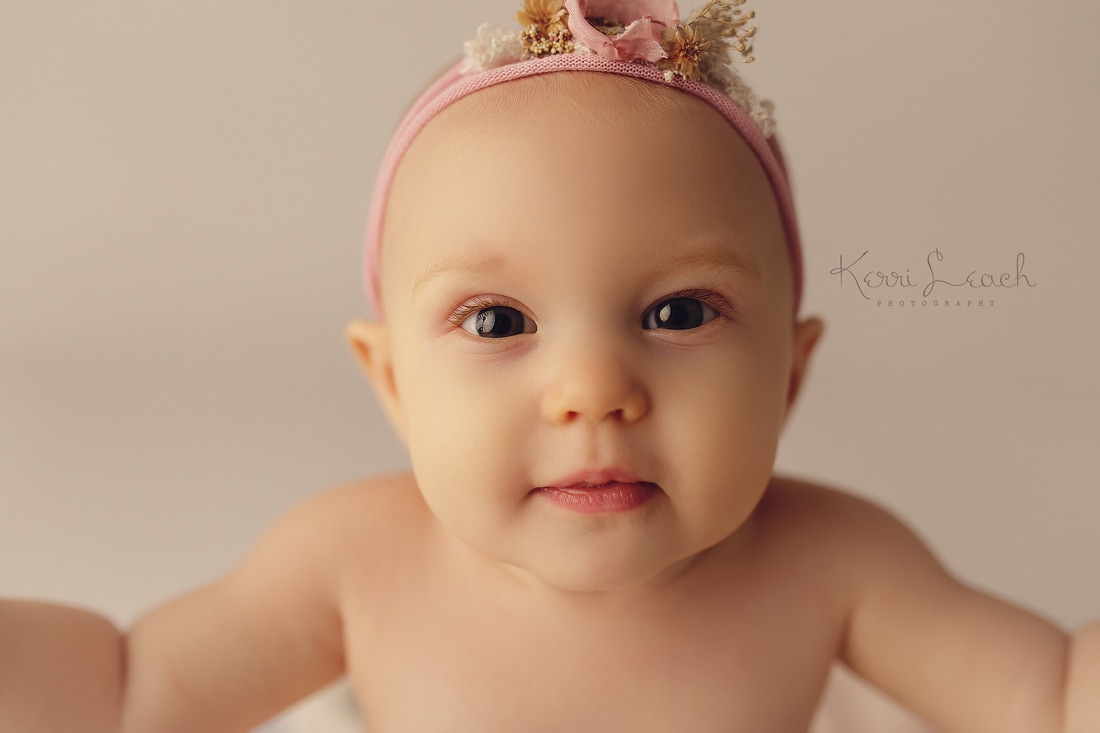 Milestone session Evansville, IN-Indiana photographer-9 month milestone session-Baby photographer Evansville, IN
