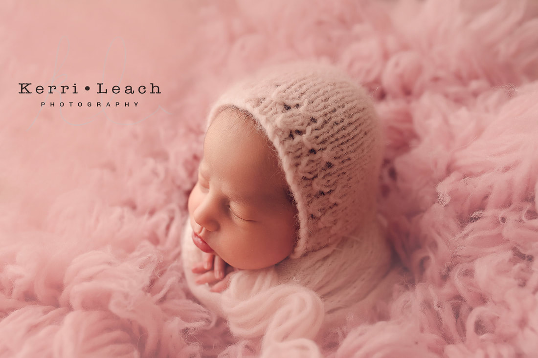 Newborn potato sack pose | Newborn session | Newborn prop poses | Kerri Leach Photography | Indiana newborn photographer | Newborn photographer Evansville, IN