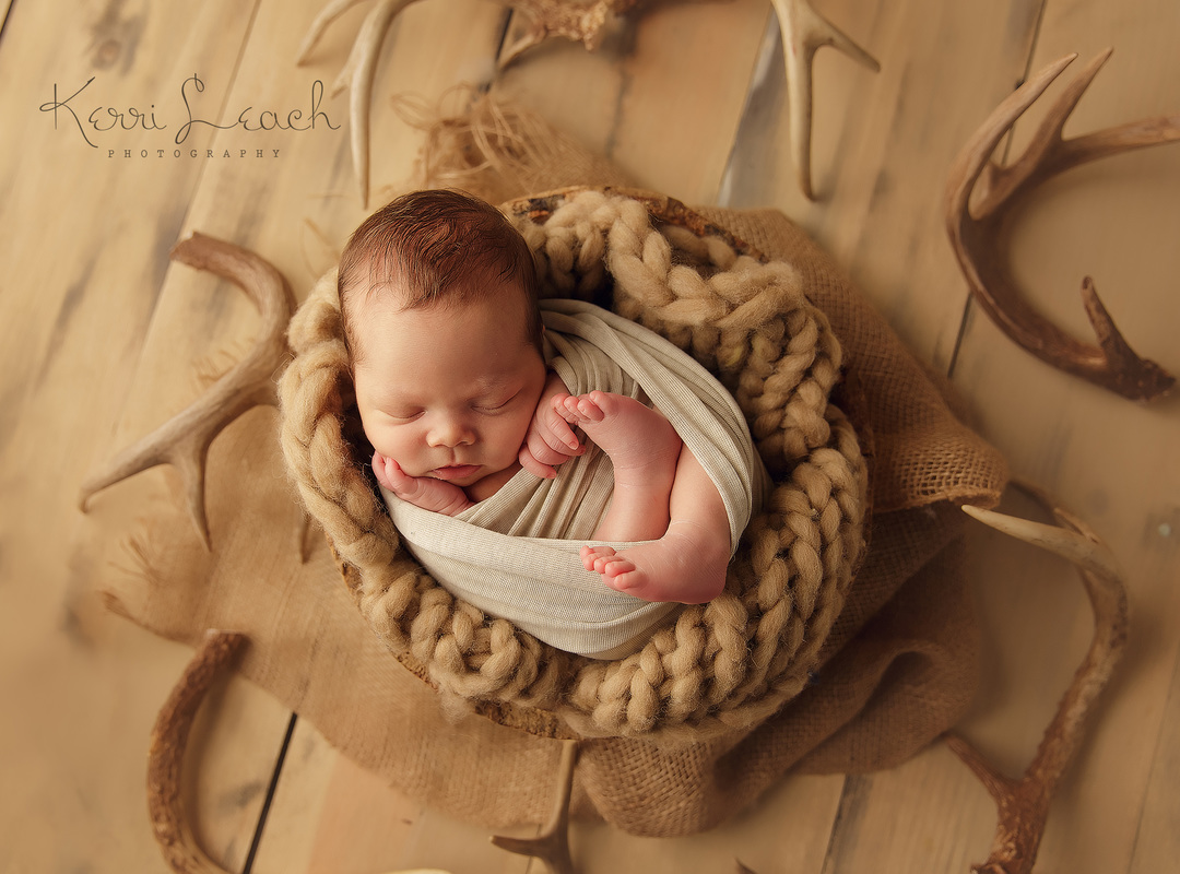 Kerri Leach Photography-Evansville IN newborn photographer-Newborn photographer Evansville IN-Newborn pose ideas-Newborn prop poses-Newborn props
